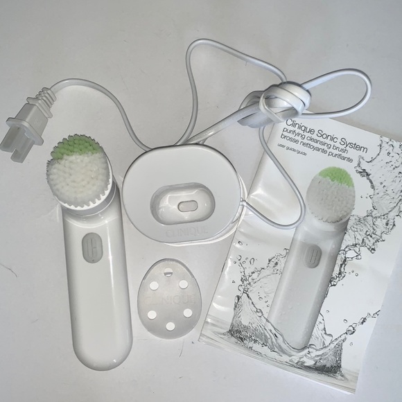 CLINIQUE SONIC SYSTEM with cleansing brush